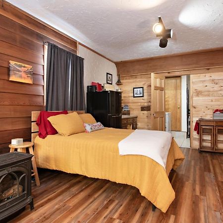 Wanderer Studio, An Off Grid Mountain Guest Studio With Fantastic Views Glenwood Springs Ngoại thất bức ảnh