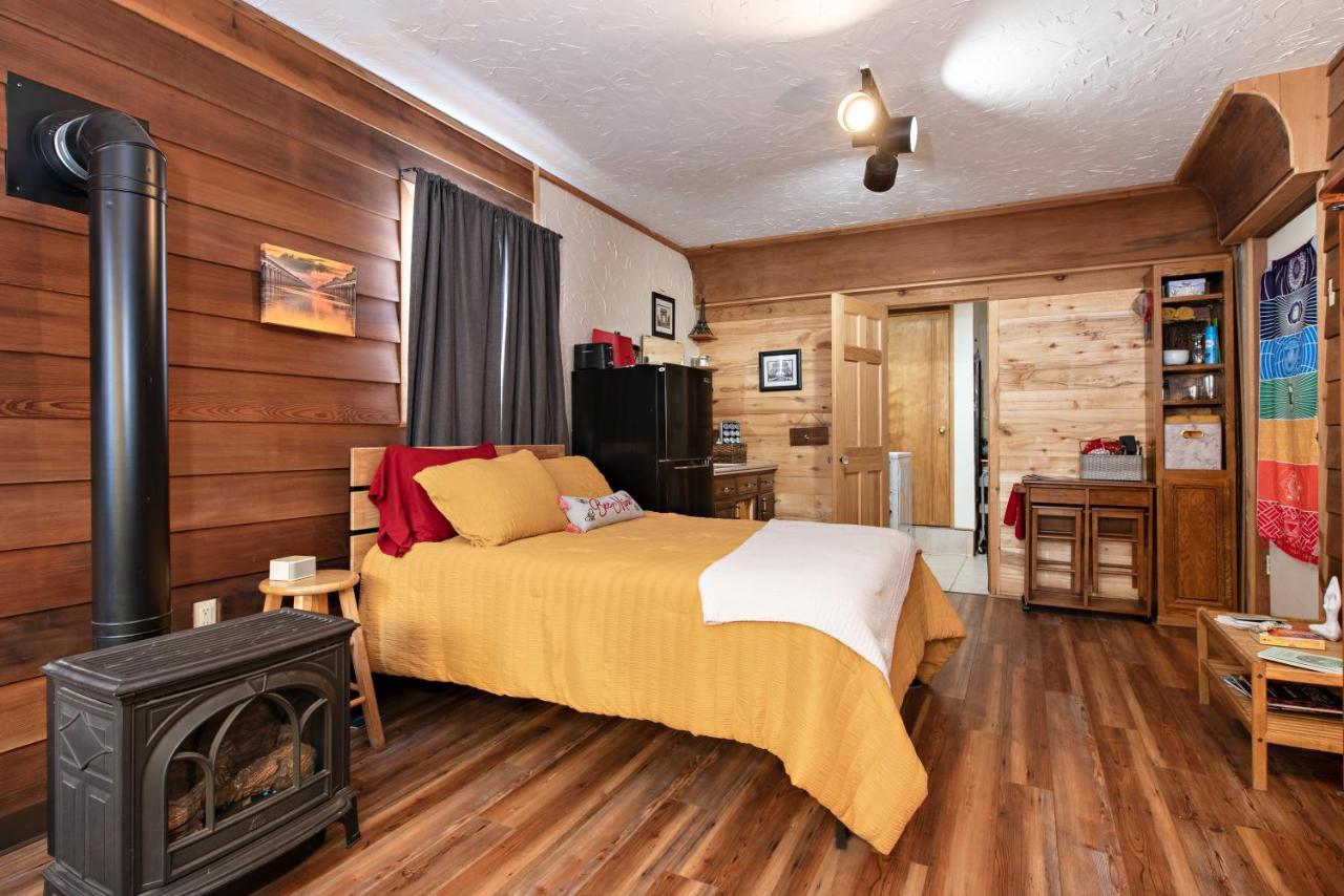 Wanderer Studio, An Off Grid Mountain Guest Studio With Fantastic Views Glenwood Springs Ngoại thất bức ảnh